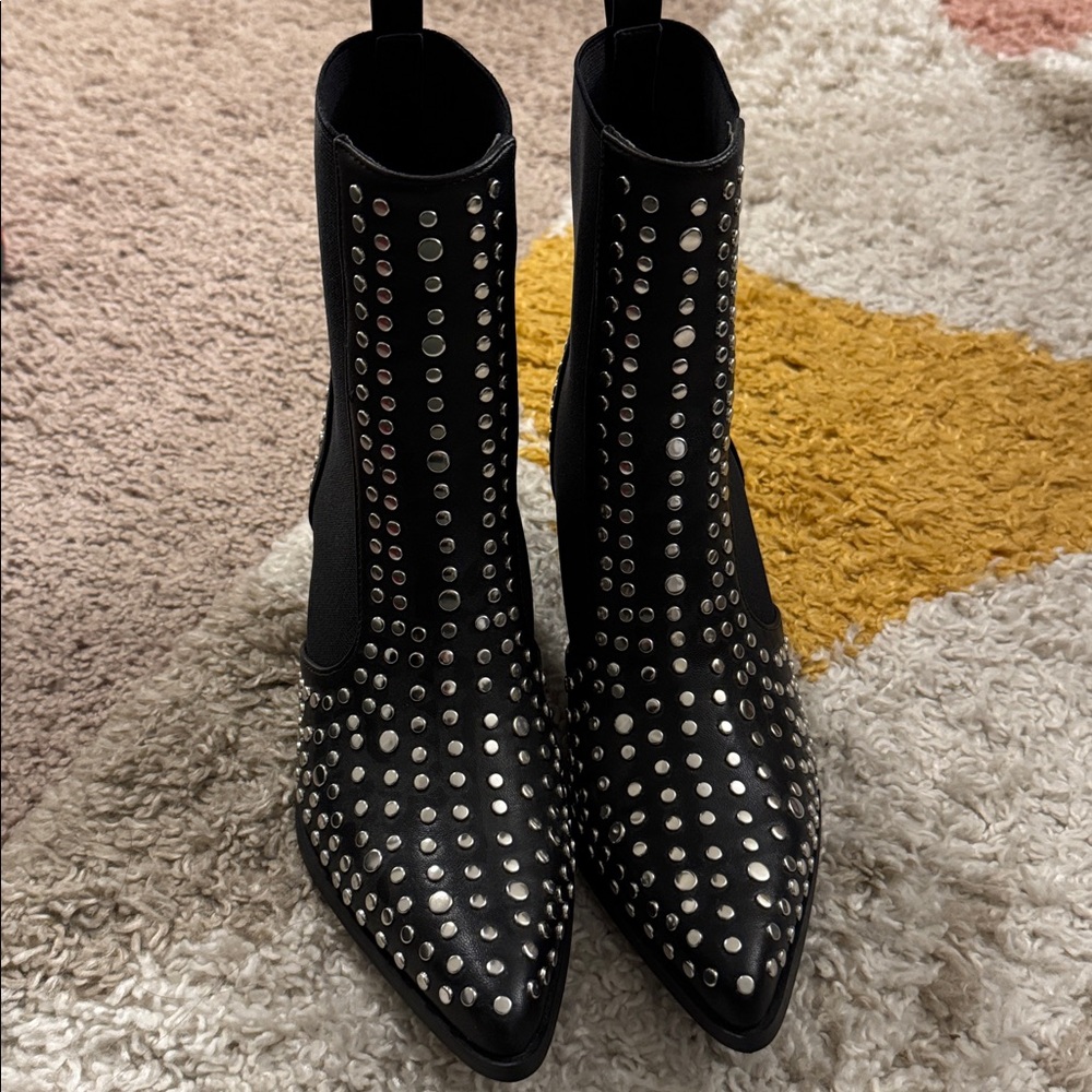 Studded Black booties - Picture 2 of 5